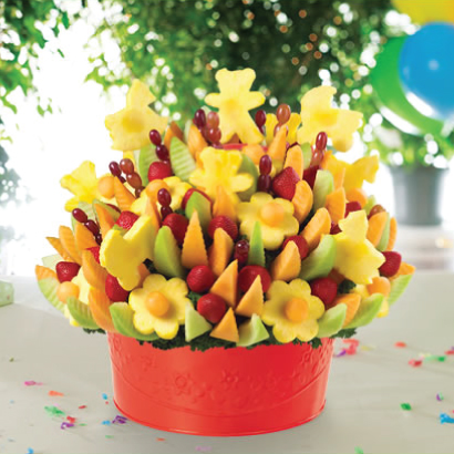 Berry Girl Banquet | Edible Arrangements®