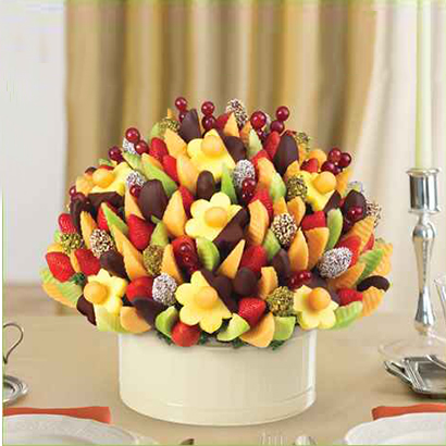 Delicious Party Dipped Apples,Daisies & Dates with Mixed Toppings