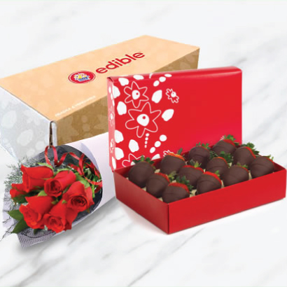 Sweetheart Flowers & Berries Box | Edible Arrangements®